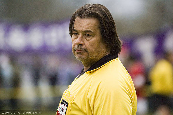 Schiedsrichter Roland Riedel sen.