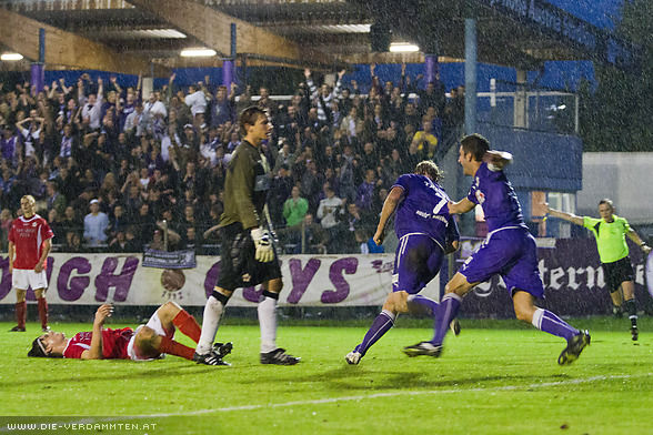 Bernd Winkler kr�nt die Austria mit dem 5:0 zum Tabellenf�hrer