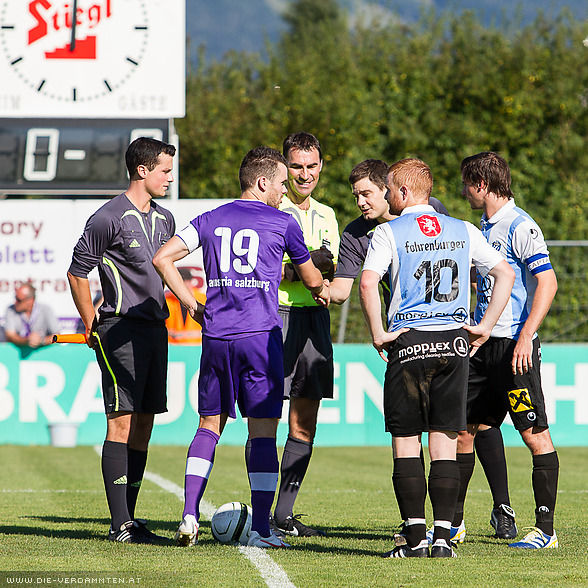 Shakehands vor dem Ansto�