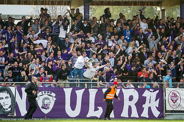 5 Minuten sp�ter gleicht die Austria durch Karim Onisiwo aus