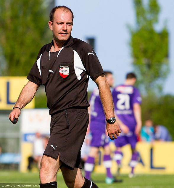 Schiedsrichter Thomas Hochstaffl